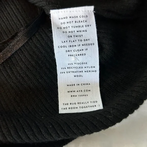 AYR 90s Sweater Vest - Picture 6 of 7